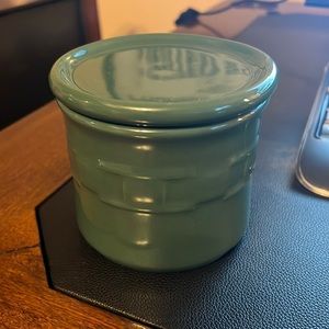 Longaberger Pottery crock w/Lid